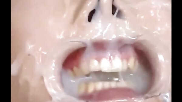 Slutty blonde skank lucah baru Brooke Belle fucks dalam garaj